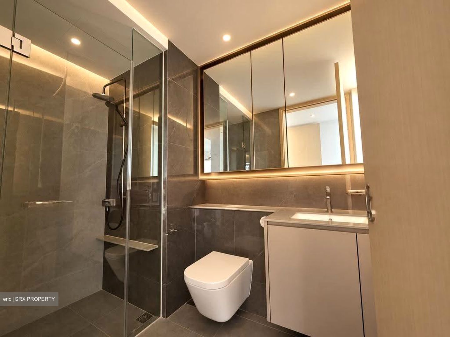 Pinetree Hill (D21), Condominium #635634231